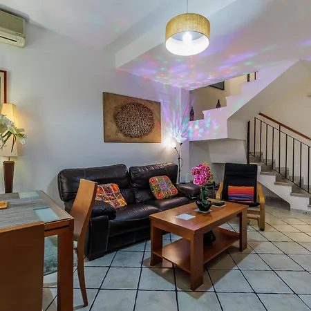 Buganvilla & Parking Y Terraza * Cordoba