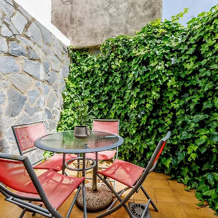 Buganvilla & Parking Y Terraza * Cordoba